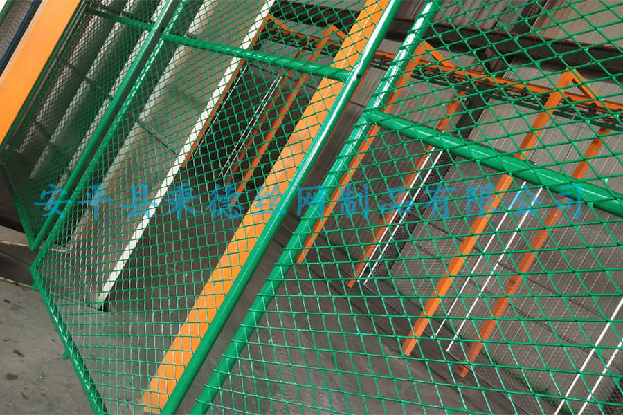岳陽(yáng)水庫(kù)護(hù)欄網(wǎng) 框架護(hù)欄網(wǎng)圖片2