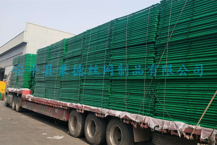 岳陽(yáng)水庫(kù)護(hù)欄網(wǎng) 框架護(hù)欄網(wǎng)圖片3