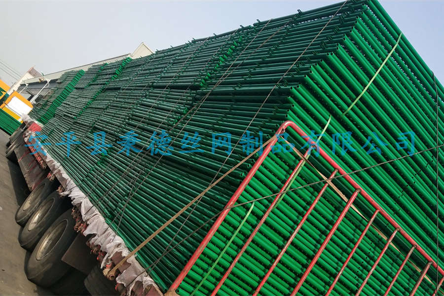 岳陽(yáng)水庫(kù)護(hù)欄網(wǎng) 框架護(hù)欄網(wǎng)圖片4