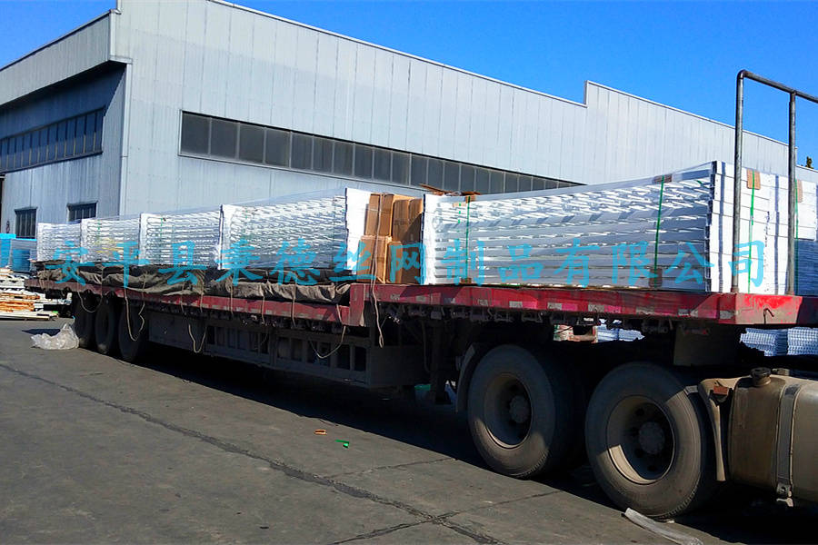 市政護(hù)欄 山東臨沂市政護(hù)欄圖片3