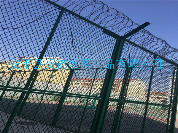 公主嶺監(jiān)獄鋼網(wǎng)墻-15公里