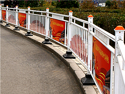 廣告牌護(hù)欄圖片2