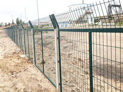 8002鐵路護(hù)欄圖片4