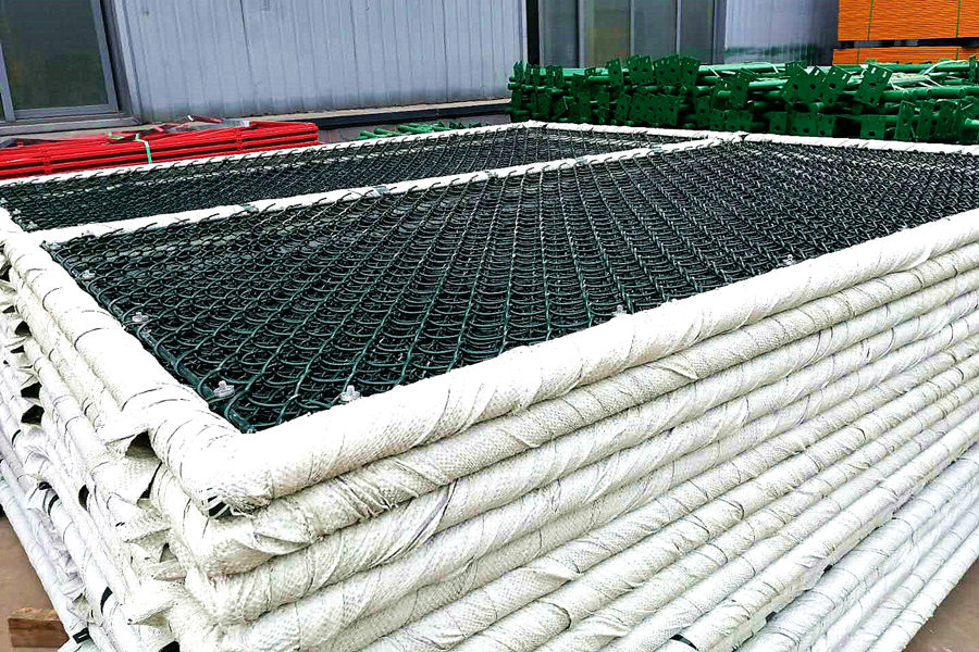 勾花護欄網(wǎng) - 安平縣秉德絲網(wǎng)制品有限公司圖片3